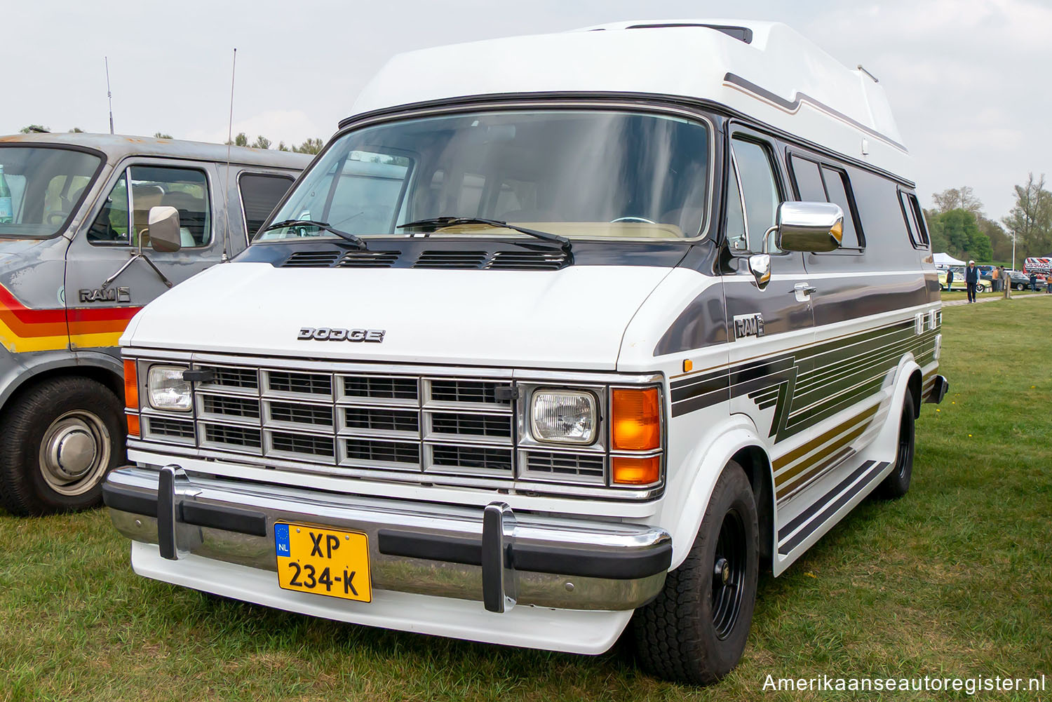 Dodge Ram Van uit 1986